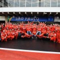 1305_foto-de-equipo-de-ferrari