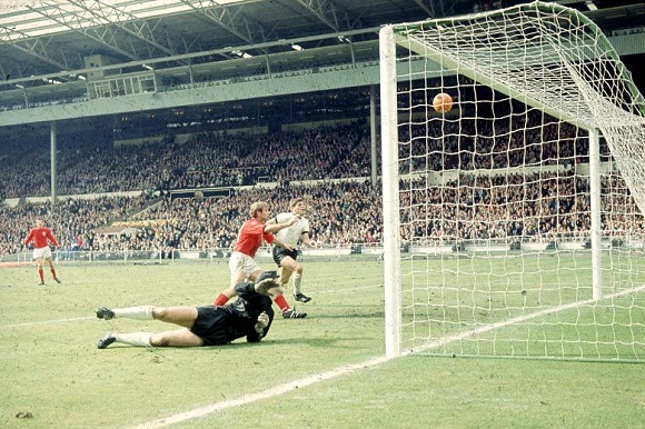 El gol fantasma más famoso de todos los tiempos. Geoff&nbsp;Hurst