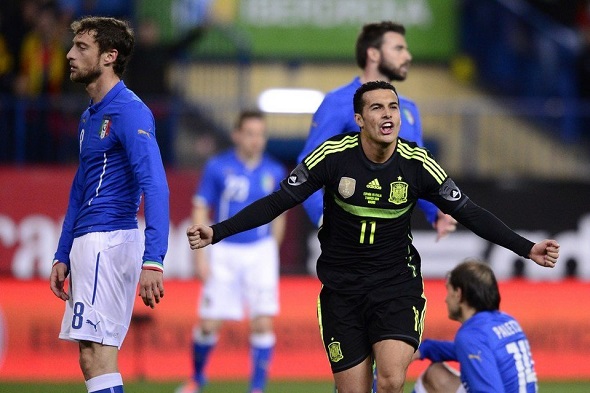 Pedro-celebra-su-gol-ante-Ital_54402074729_54028874188_960_639