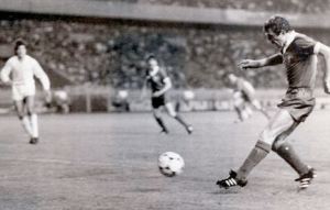 article-0-028F62560000044D-340_468x299