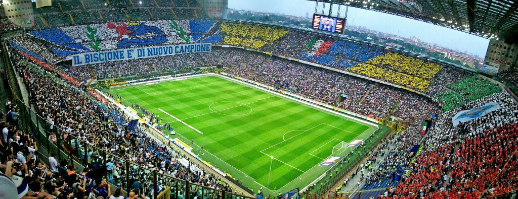 Un momento, gran estadio pero: ¿San Siro? o ¿Giuseppe&nbsp;Meazza?